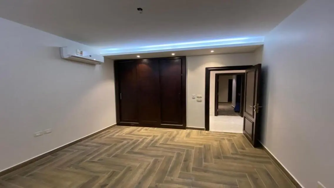 Luxury 3-Bedroom Apartment with Shared Pool in the Heart