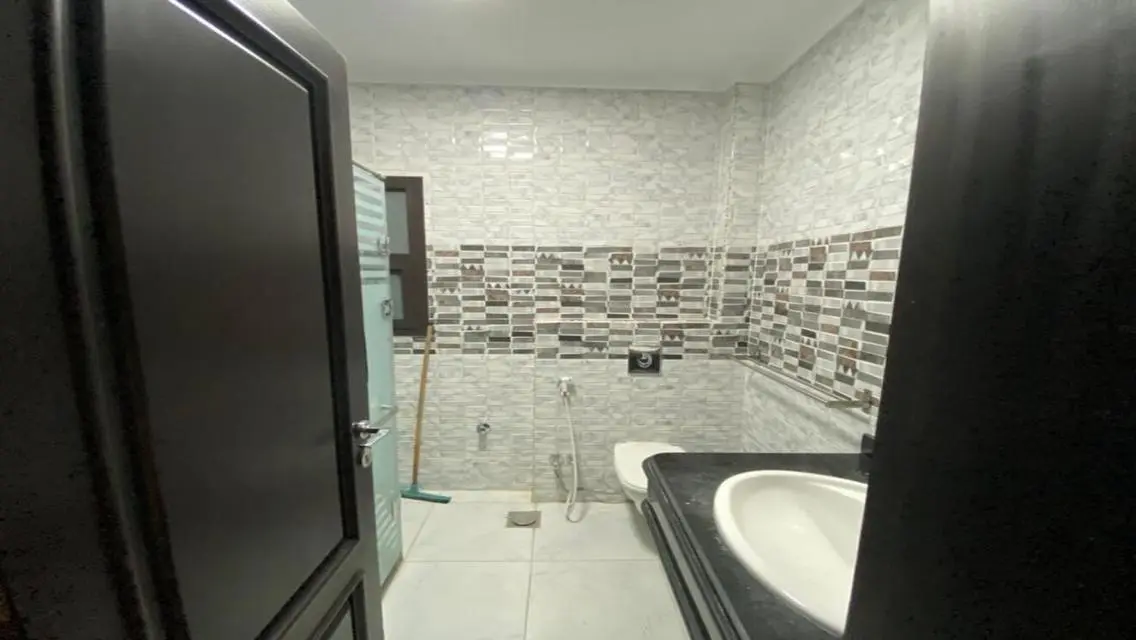 Luxury 3-Bedroom Apartment with Shared Pool in the Heart