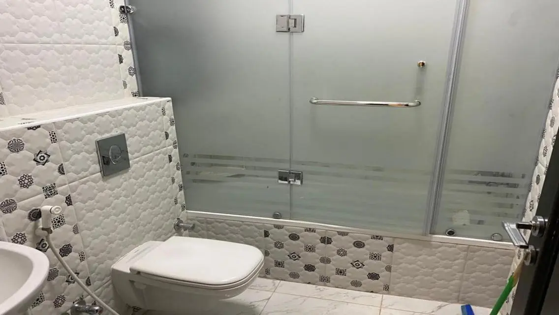 Luxury 3-Bedroom Apartment with Shared Pool in the Heart