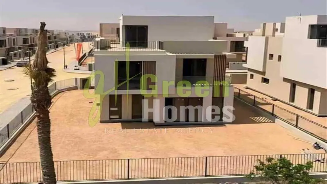 Modern Green Home with 340 sqm Space