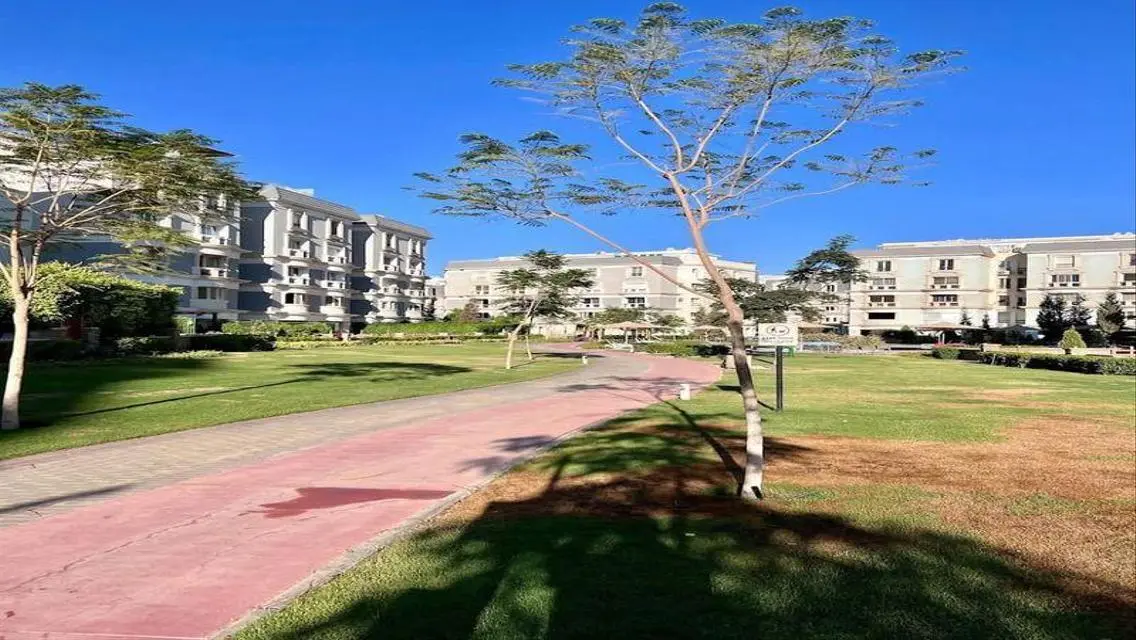 شقة فاخرة بمساحة واسعة مع amenities مميزة