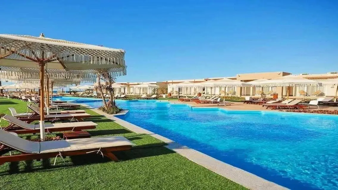 Stunning Villa with Private Garden and Swimming Pool