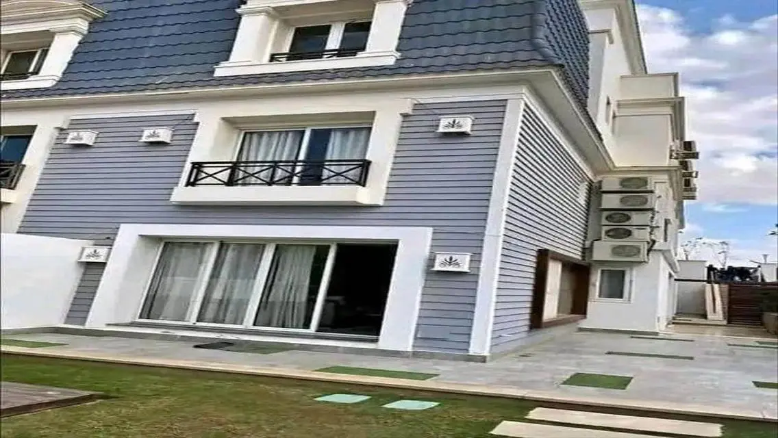 شقة فاخرة بوسائل راحة مميزة للبيع
