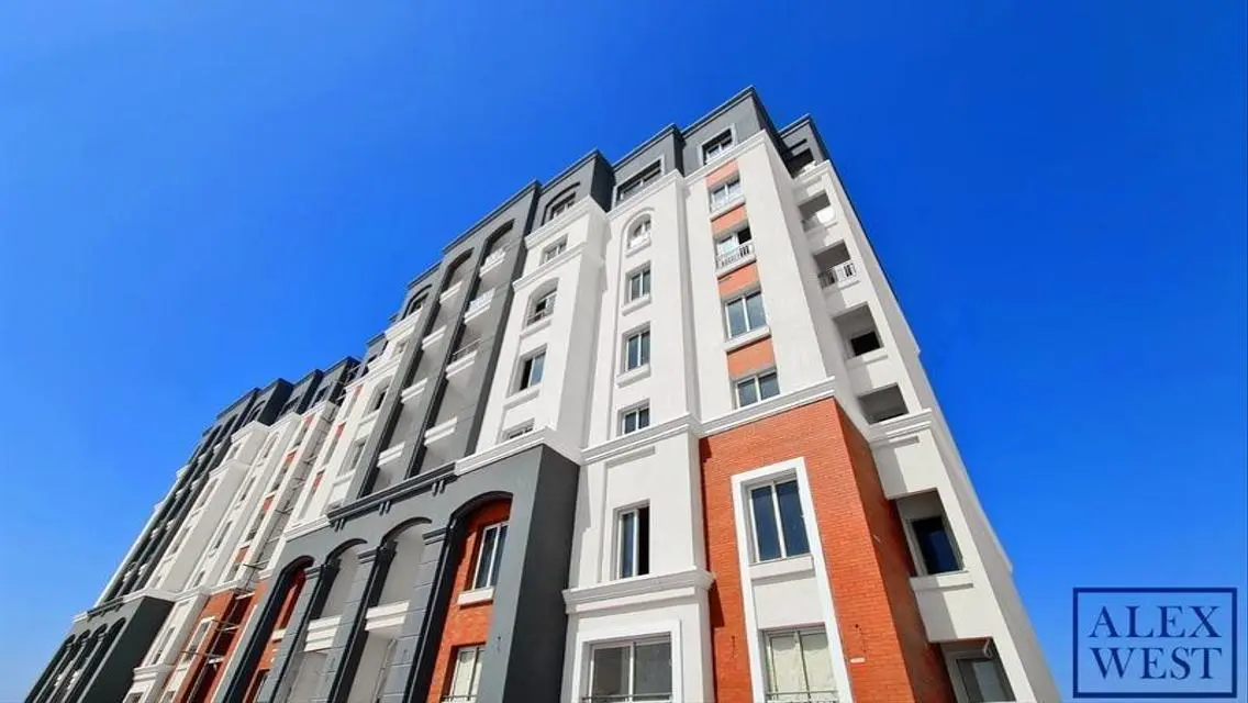 Luxurious Apartment in a Quiet Community