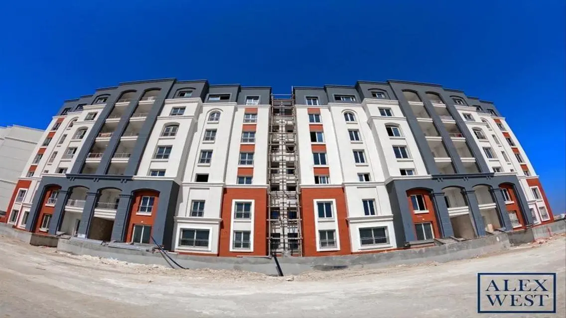 Luxurious Apartment in a Quiet Community