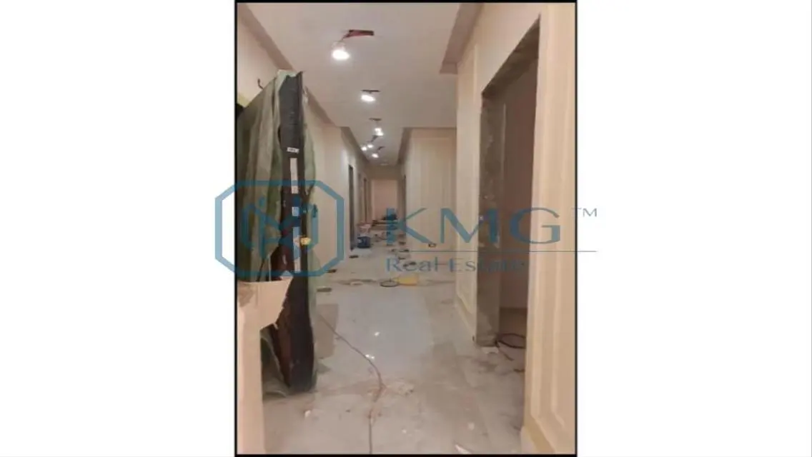 شقة فاخرة للبيع في موقع متميز