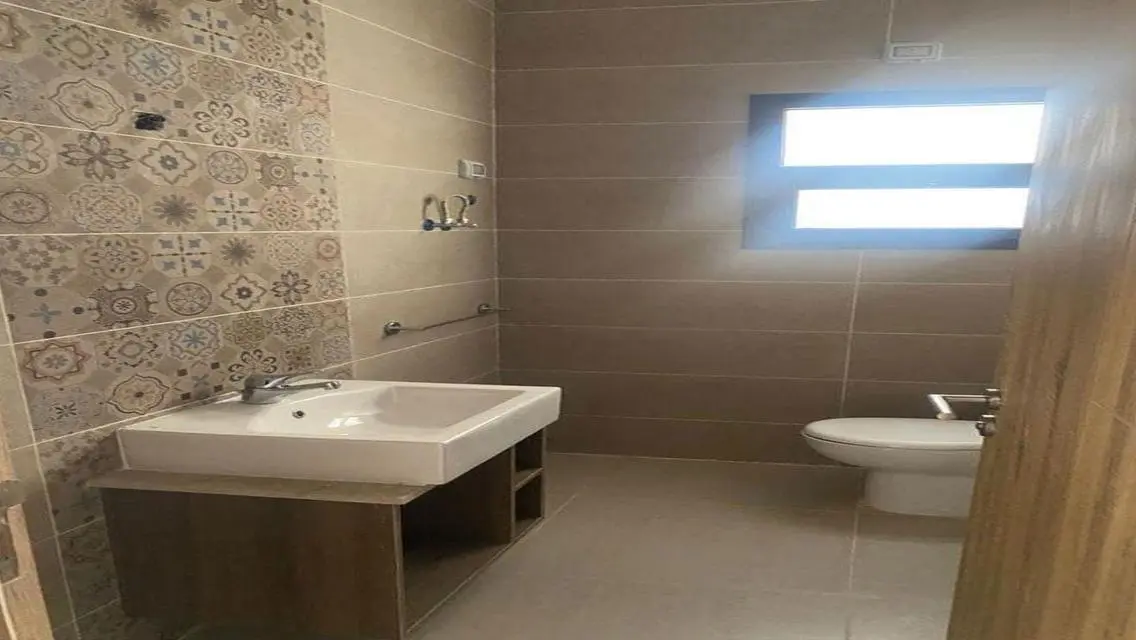 وحدة سكنية مميزة للإيجار بـ28000 ج
