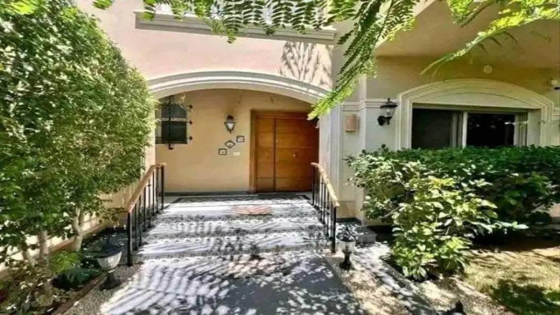 Luxury Villa in Mostakbal City - Sarai