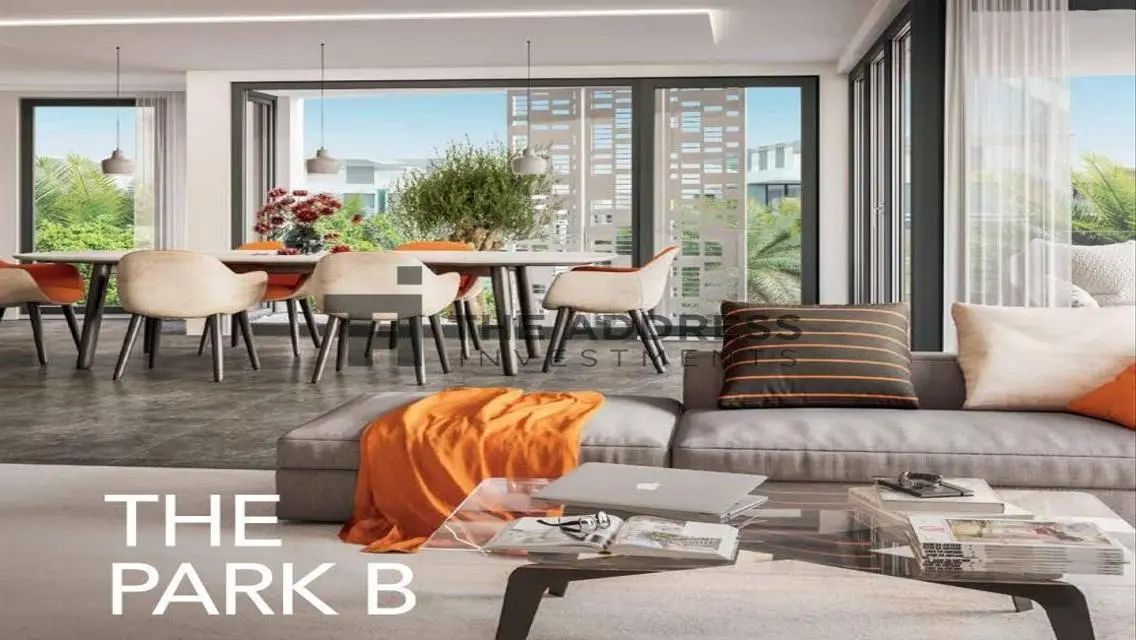 Luxury Apartment Overlooking Lakes with All Amenities