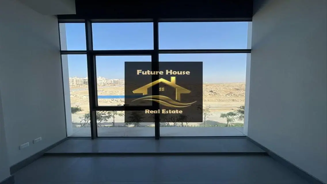 مكتب حديث للبيع بمساحة ممتازة