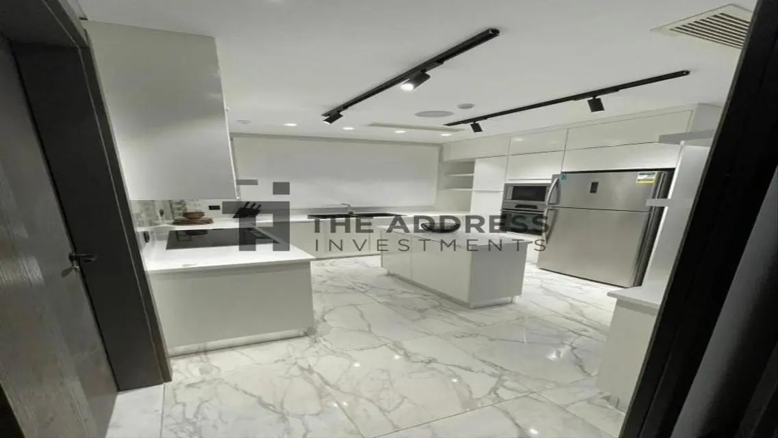 Luxury Apartment with Private Garden and Amazing Amenities