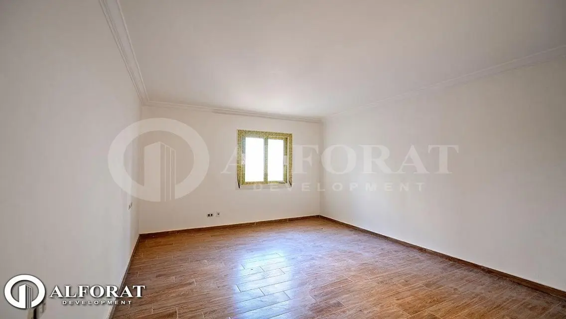 Apartment for Sale in the City Center - 143