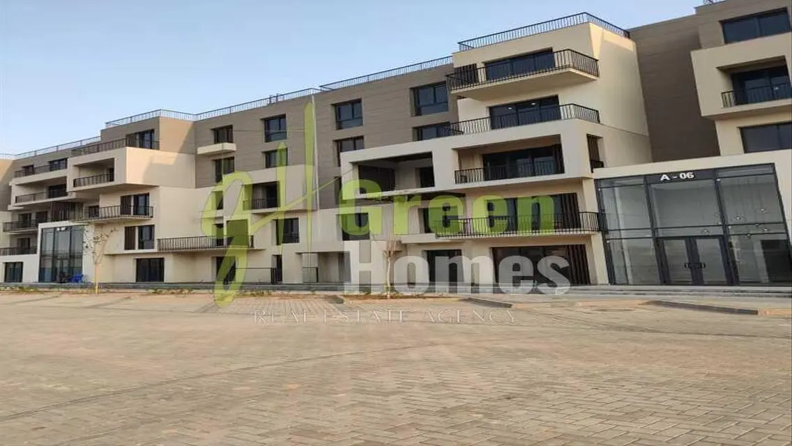 Stunning Green Home with Amenities