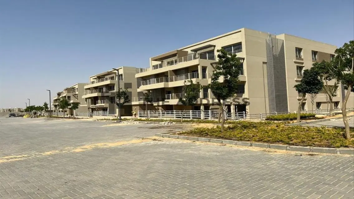 Luxury Villa for Rent with Lake View