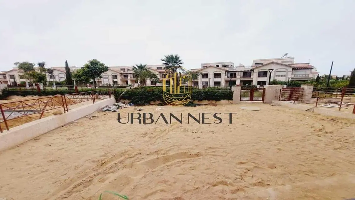Luxury Villa with Private Garden and Terrace