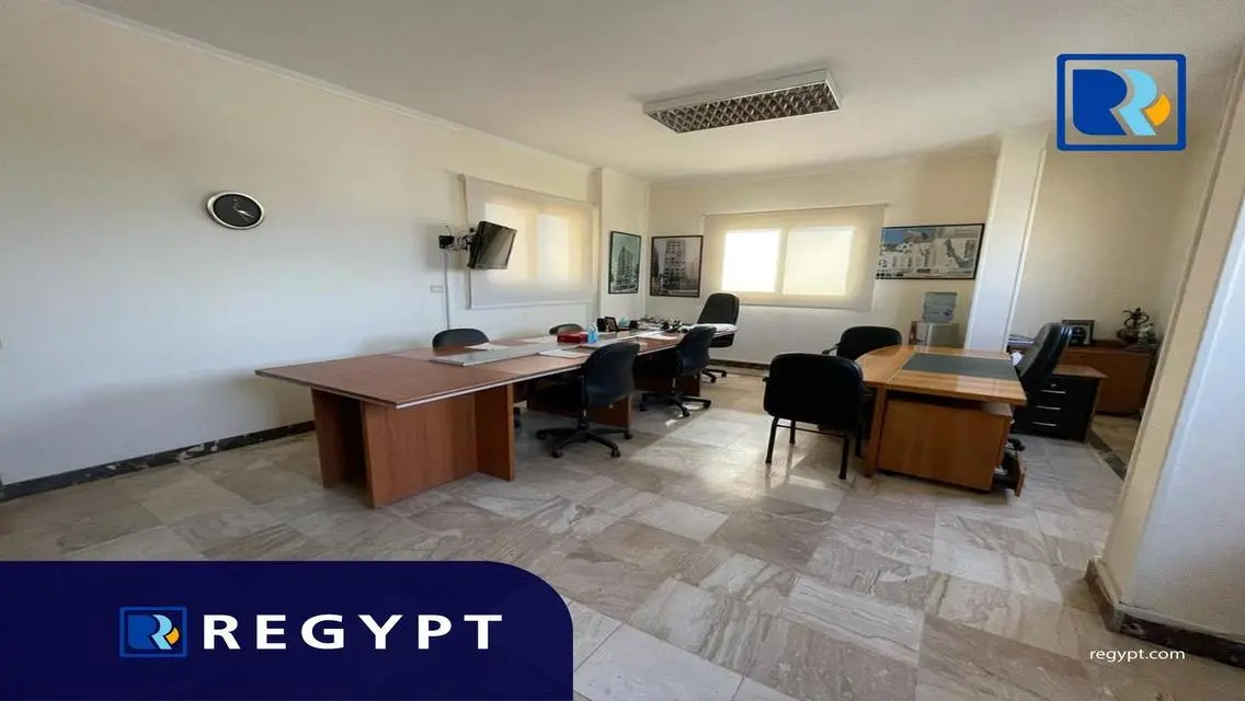 Luxury Apartment 300 sqm with Meeting Room