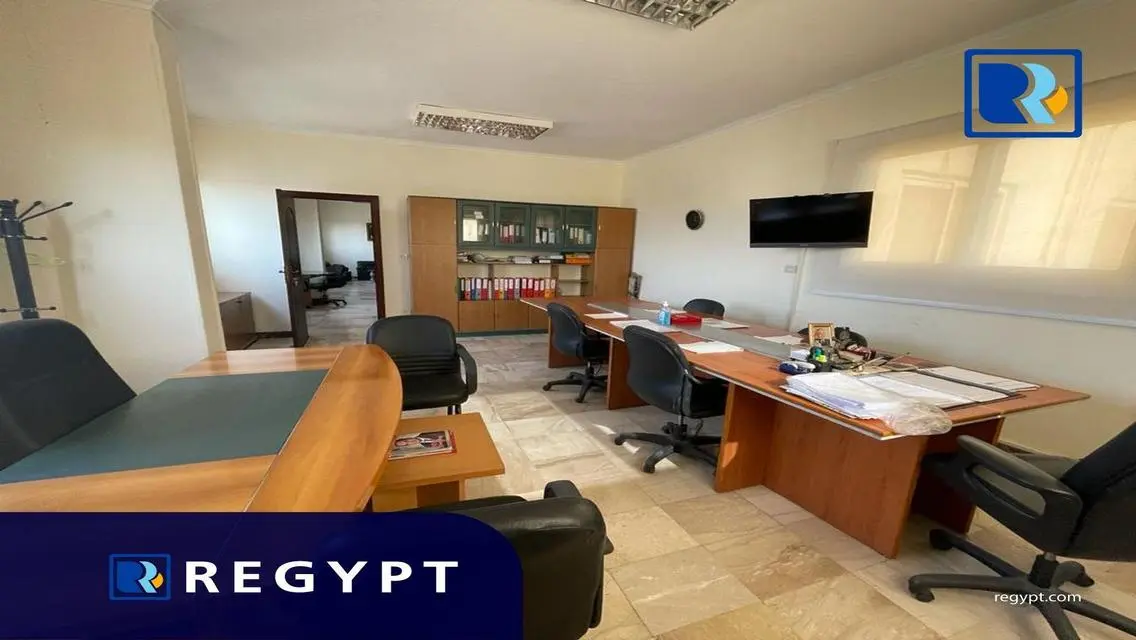 Luxury Apartment 300 sqm with Meeting Room