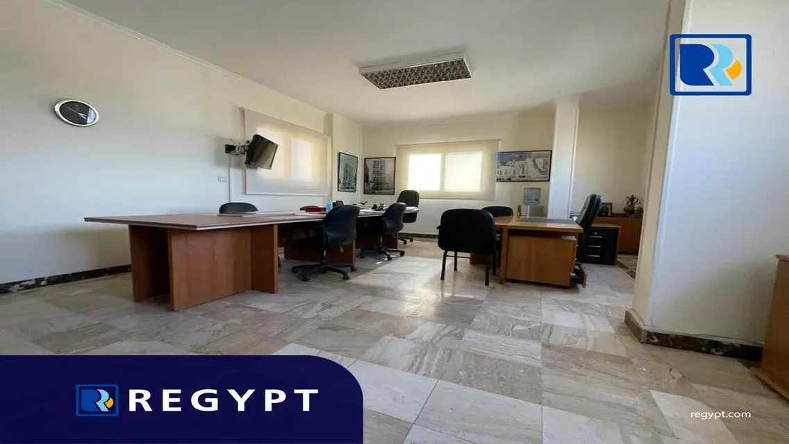 Luxury Apartment 300 sqm with Meeting Room
