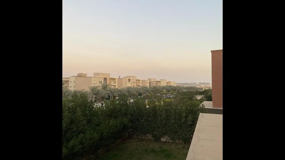 شقة فاخرة بمساحة 205 متر مع جميع المرافق