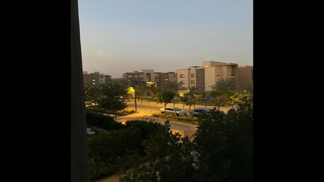 شقة فاخرة بمساحة 205 متر مع جميع المرافق