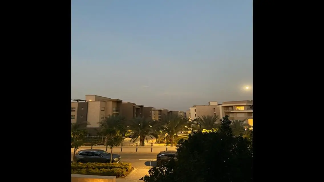 شقة فاخرة بمساحة 205 متر مع جميع المرافق