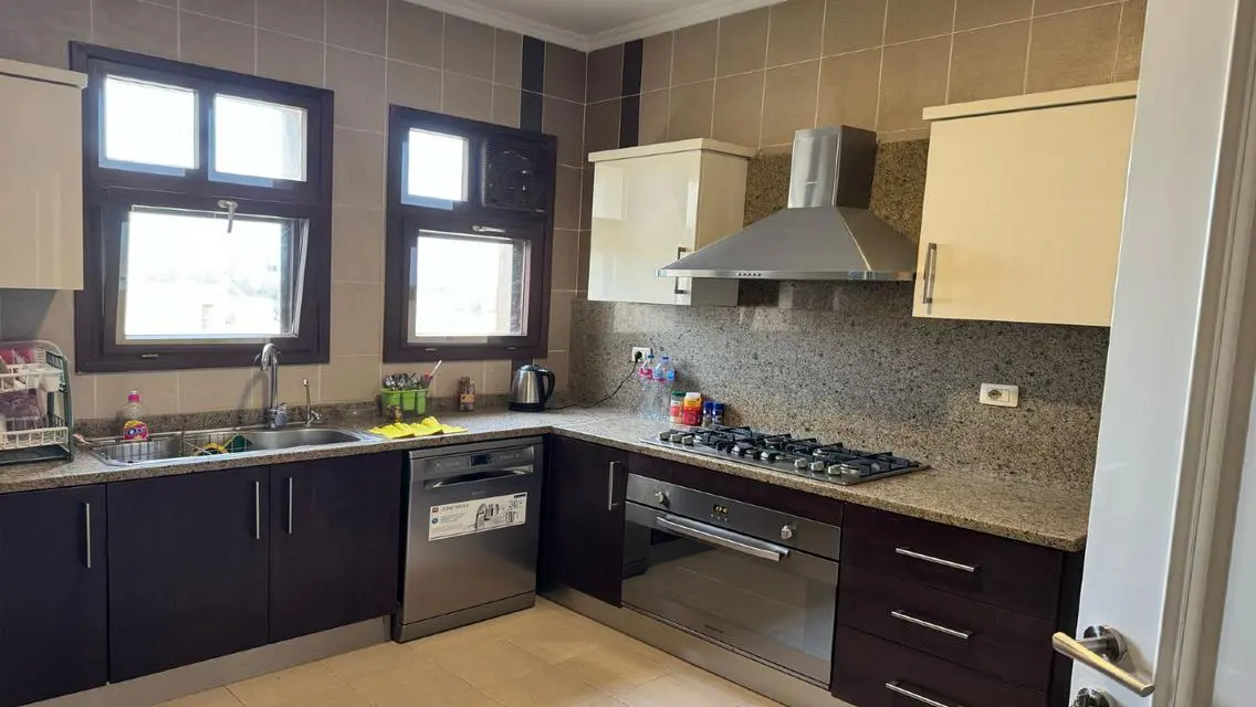 Luxury Villa for Rent with Extensive Amenities