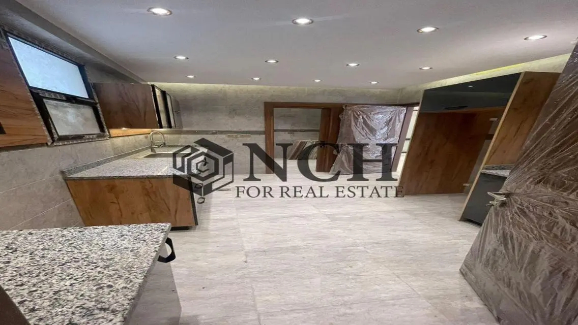 Luxury Apartment for Sale with Stunning Lake Views