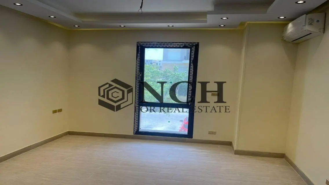 Luxury Apartment for Sale with Stunning Lake Views
