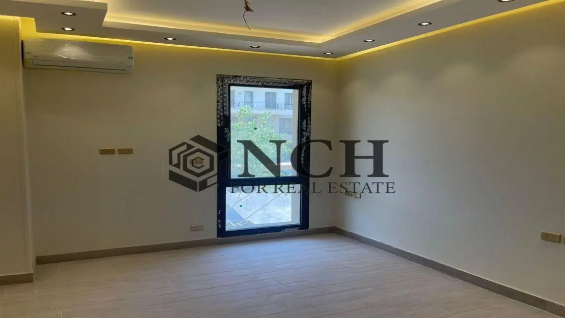 Luxury Apartment for Sale with Stunning Lake Views