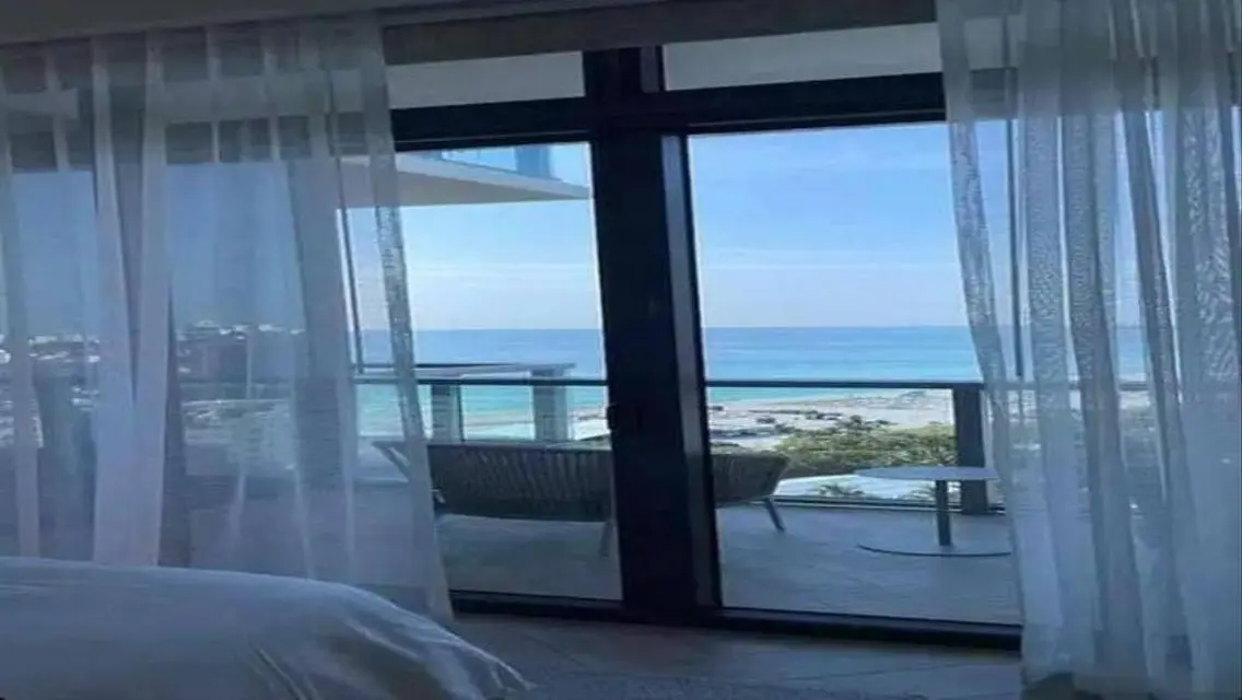 Luxurious Apartment with Spacious Layout and Stunning View