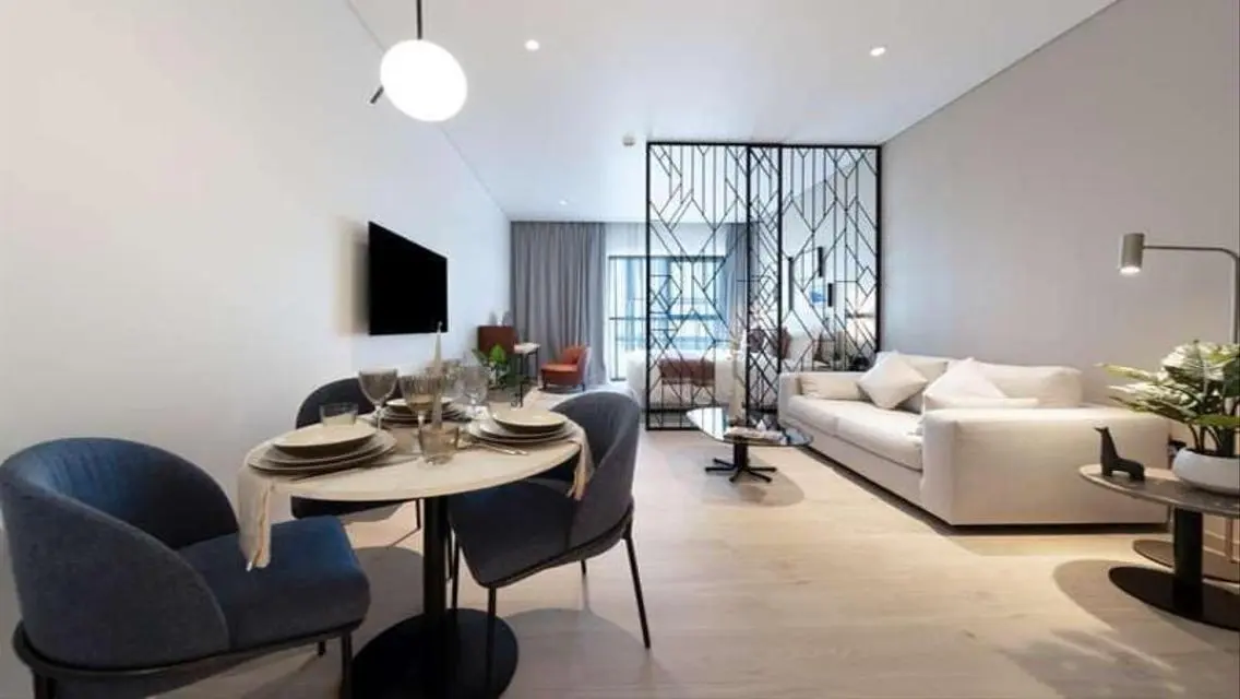 Luxurious Apartment with Lake View for Sale