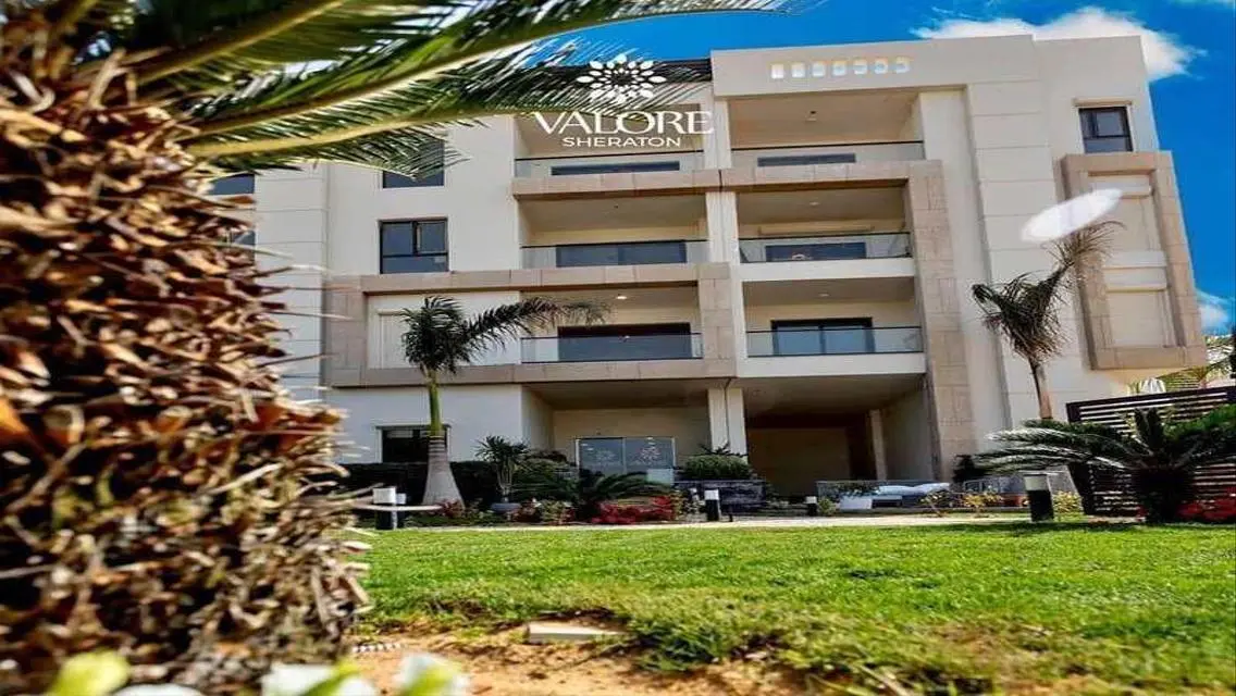 Luxurious Apartment with Lake View for Sale