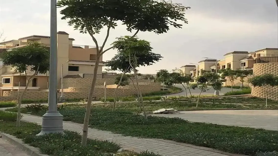 Luxury Villa with Spacious Area for Sale in Sarai