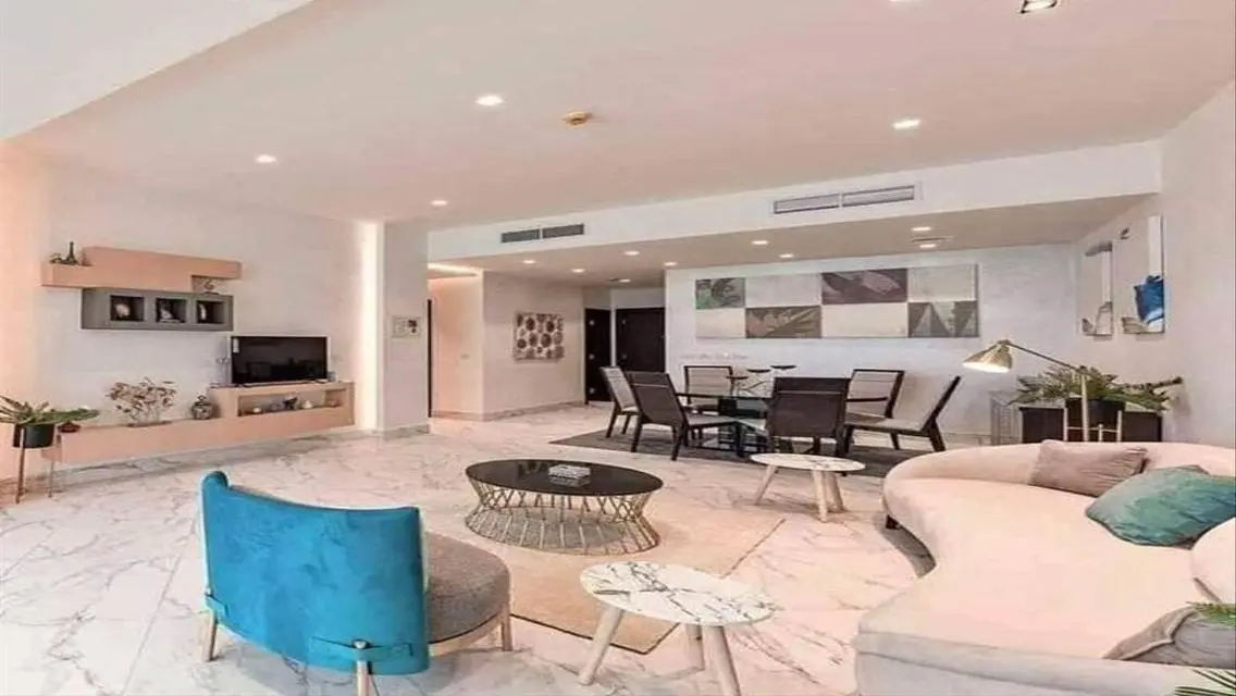 Luxury Villa for Rent - Lake View