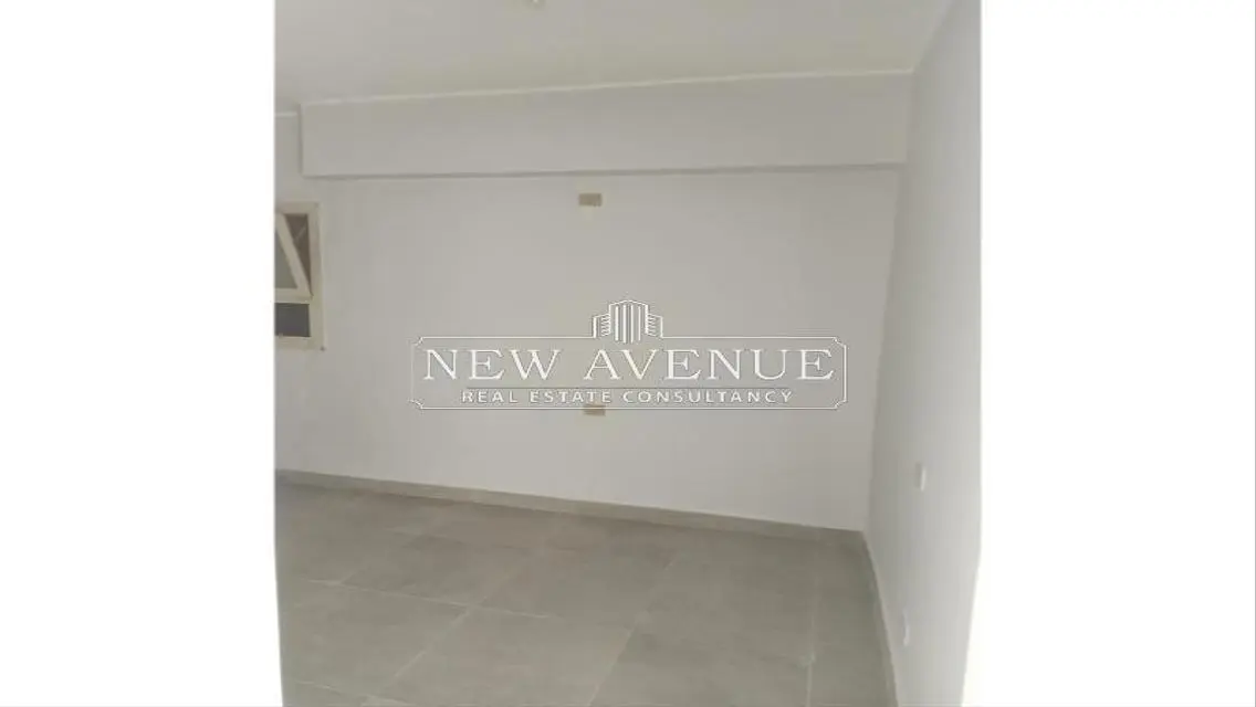 Luxury Apartment for Sale with Stunning Lake View