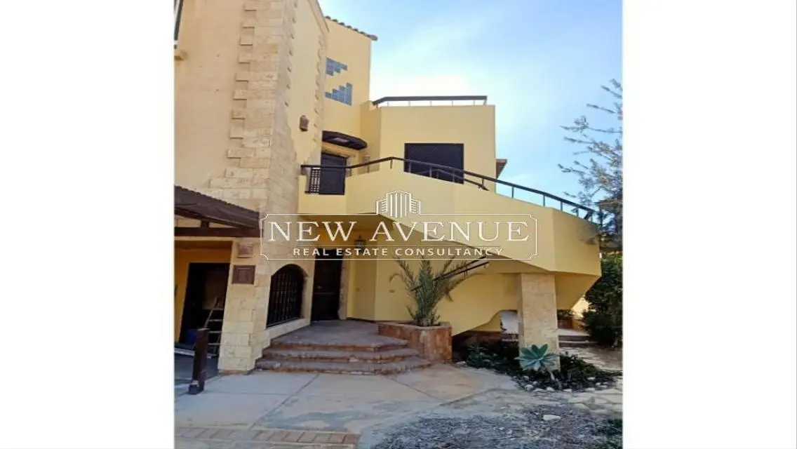 Luxury Apartment for Sale with Stunning Lake View