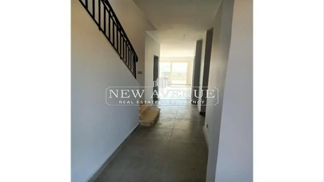 Luxury Apartment for Sale with Stunning Lake View