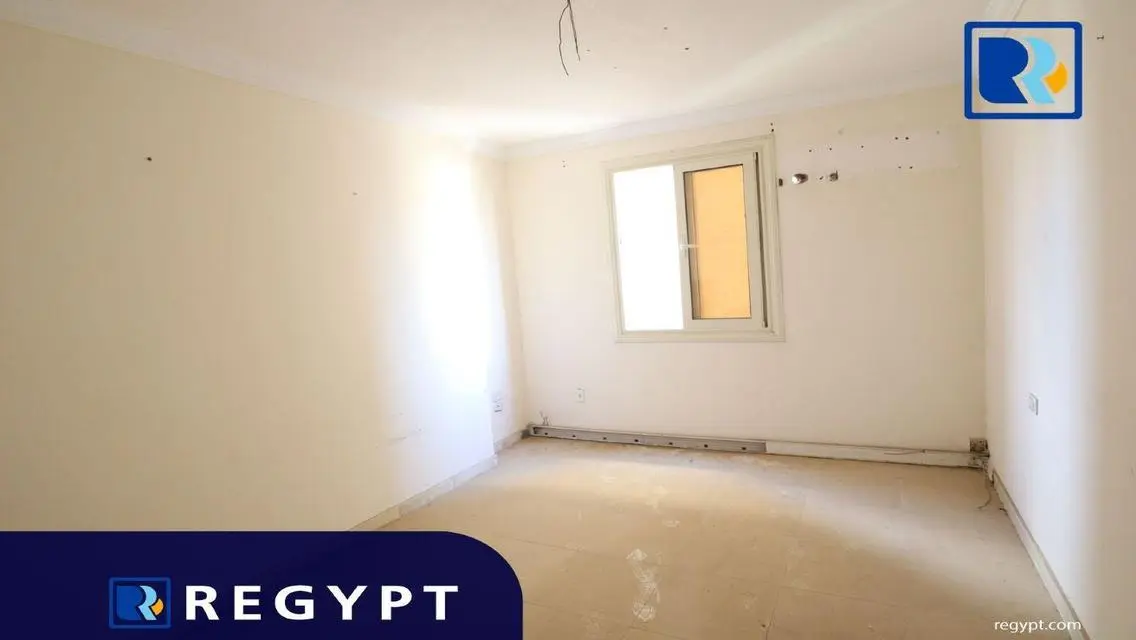 شقة مميزة بمساحة 280 متر في منطقة T4P بسعر مغري