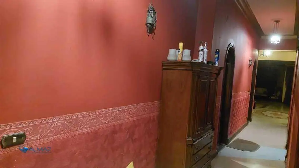 Luxury Apartment with 300 Square Meters in a Prime Location