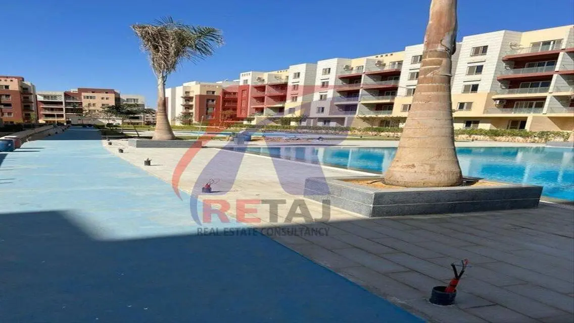 شقة فاخرة للبيع بإطلالة مميزة
