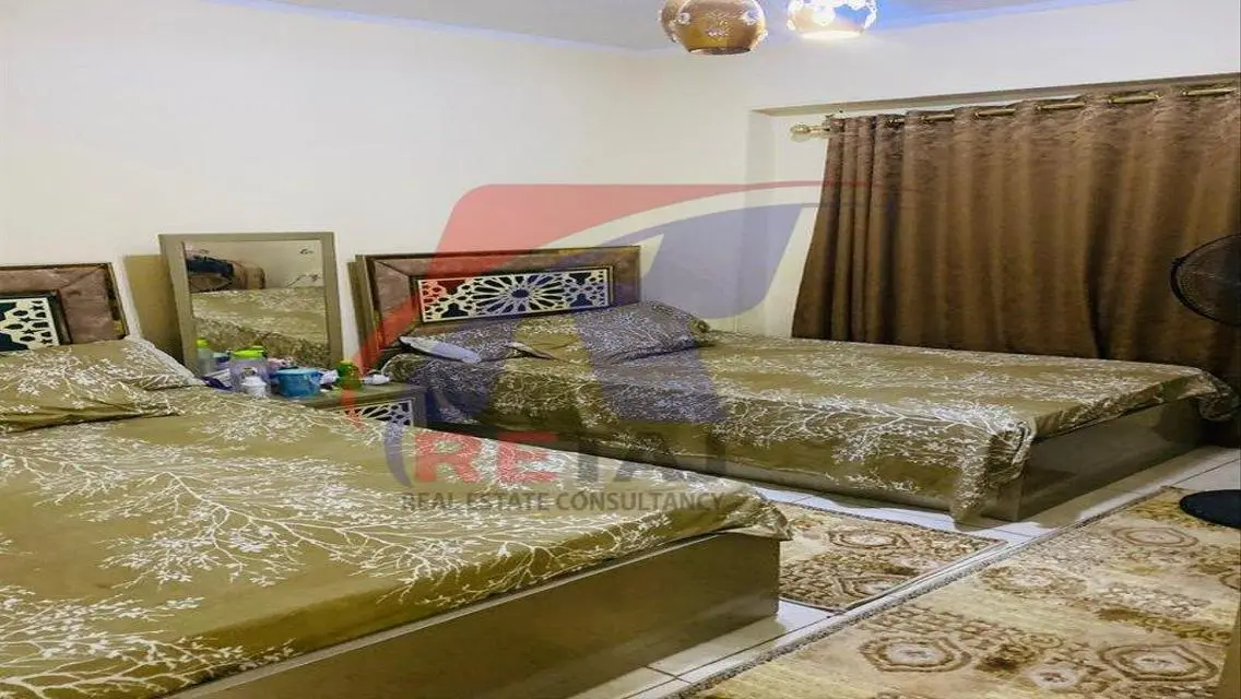 شقة رائعة للإيجار بعمارة فاخرة