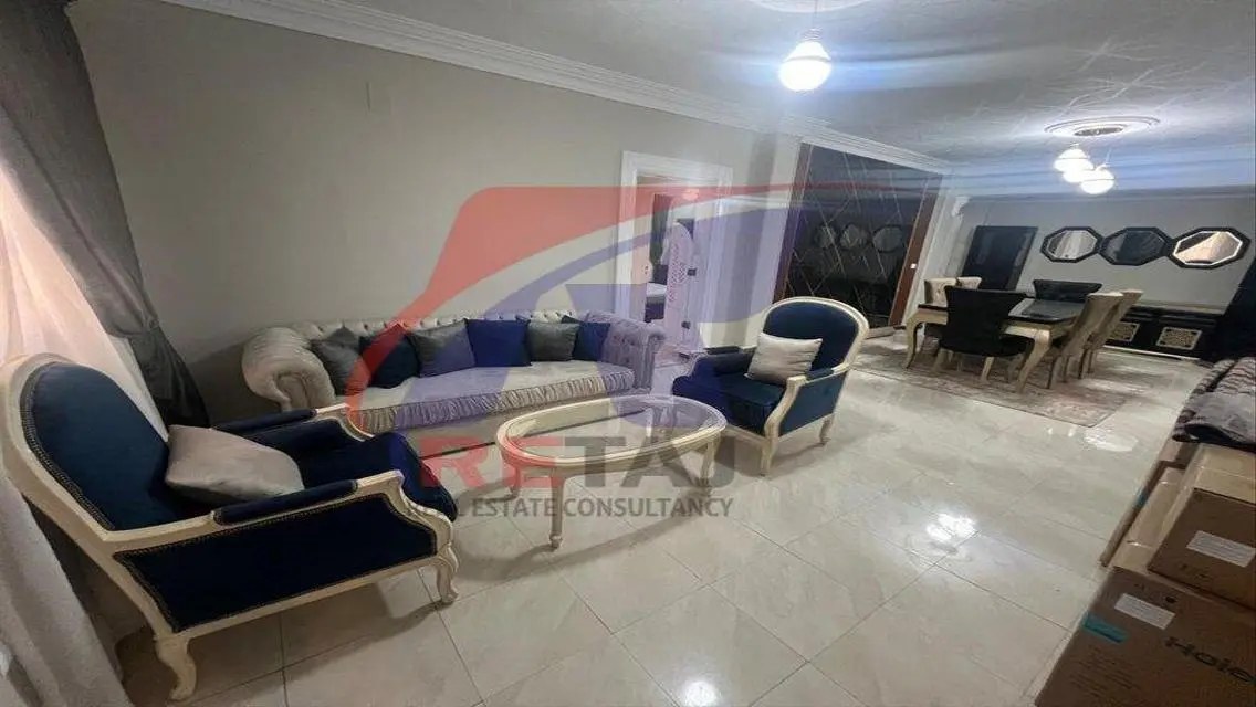 شقة رائعة للايجار بمساحة مريحة في وسط المدينة