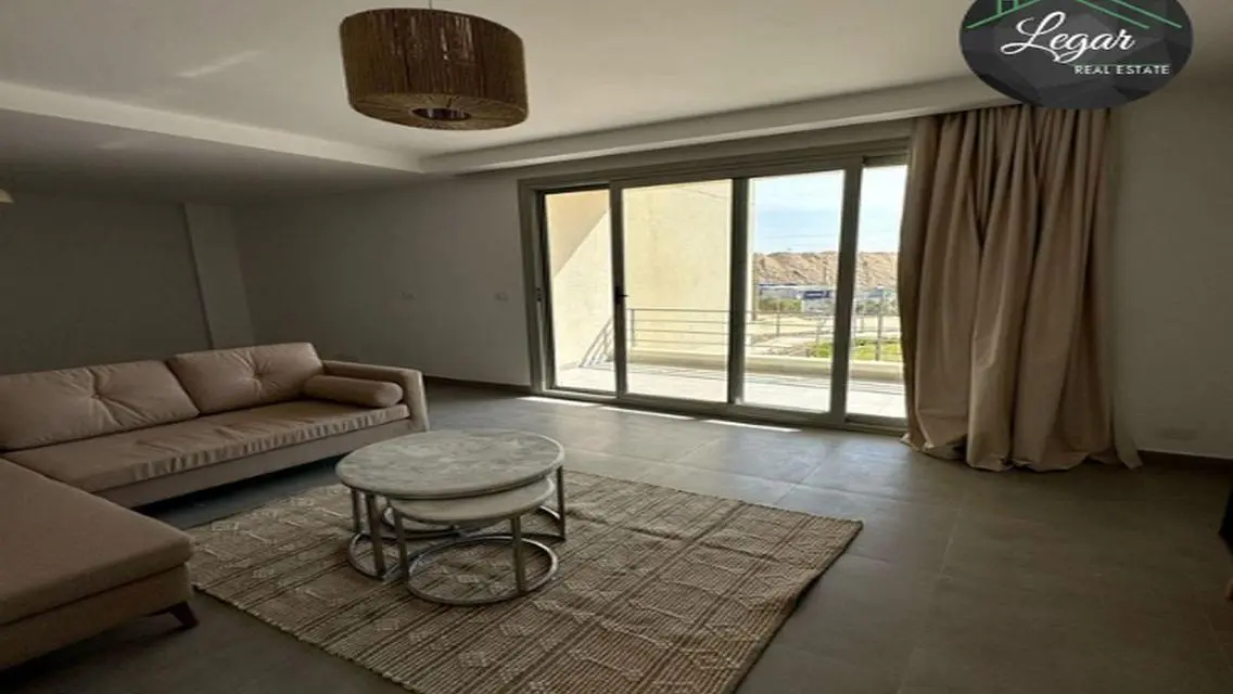 شقة مميزة في بالم باركس