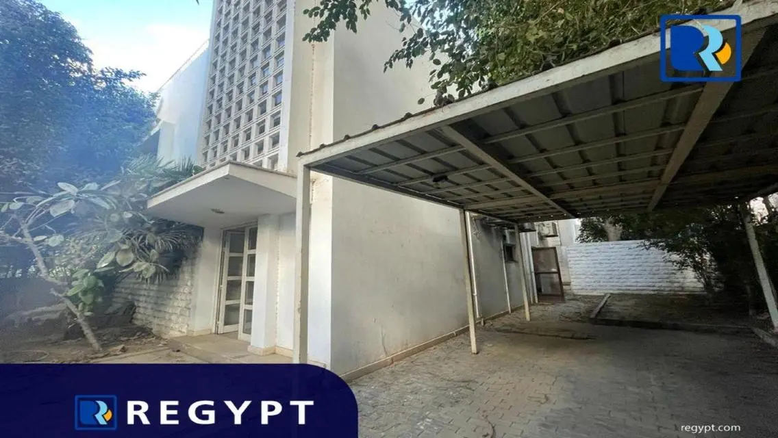 عقار مثالي بمساحة 2200 متر