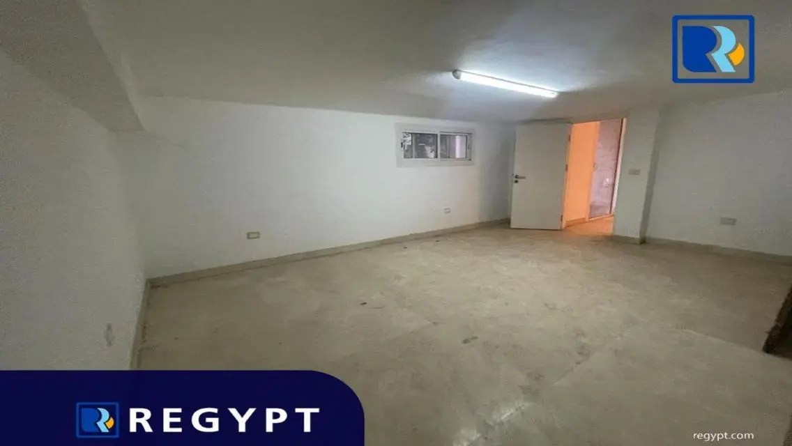عقار مثالي بمساحة 2200 متر