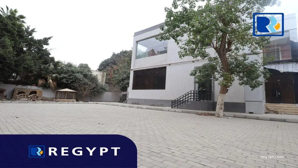 فرصة استثمارية رائعة بمساحة 1300 متر