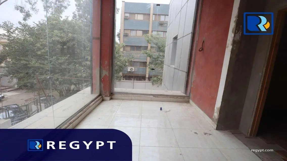 فرصة استثمارية رائعة بمساحة 1300 متر