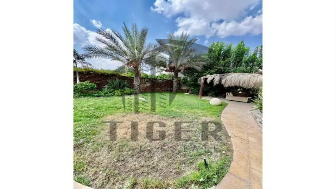 Luxury Independent Villa for Sale in Villa City