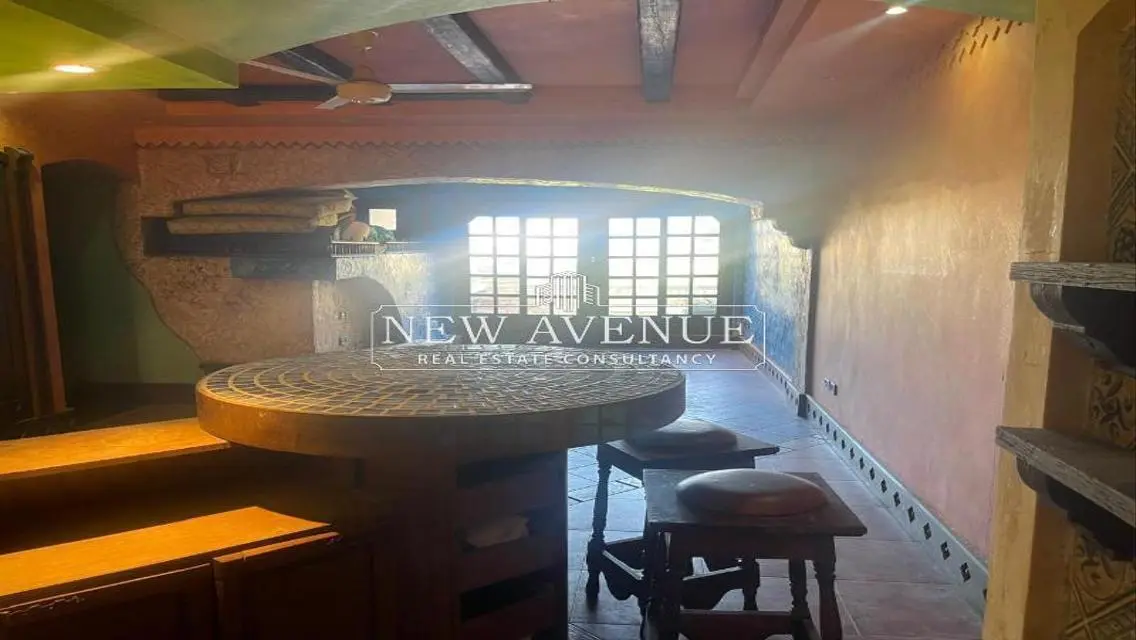 Luxurious Apartment Overlooking a Landmark with Balcony and Security