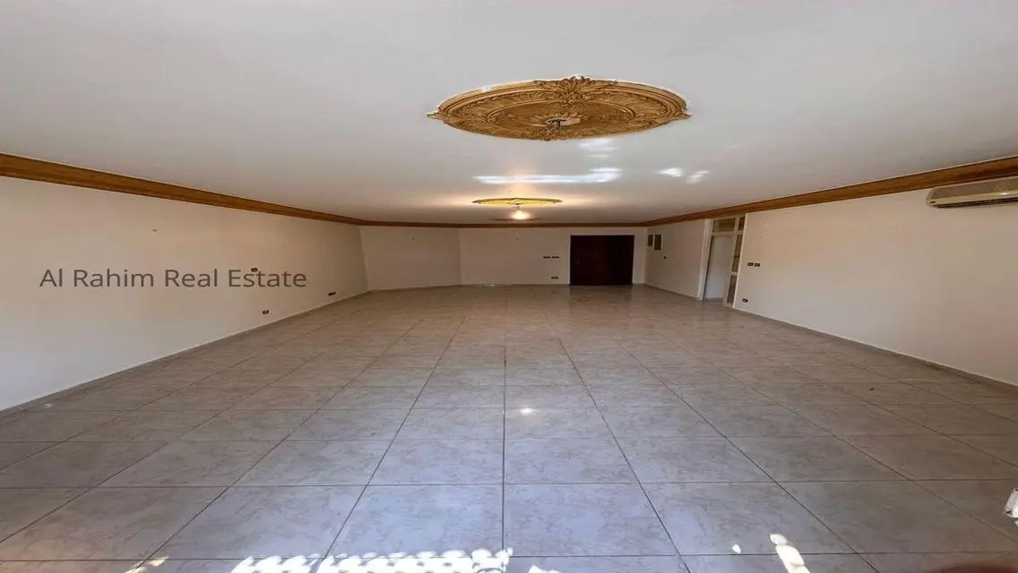 Stunning Apartment for Sale with Spacious Area in a Prime Location